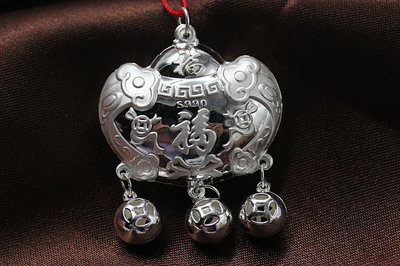 990純銀長命鎖 優(yōu)質(zhì)銀飾品批發(fā)之選